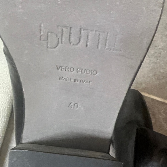 LD Tuttle women’s Sz 9 Black Leather Ankle Booties boots chunky whimigroth - Picture 9 of 11